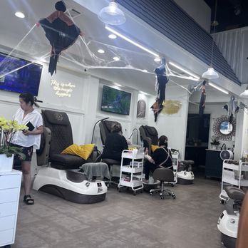 Long Beach Nails & Spa - Inside - Nail Salons Near Me - Long Beach, California Long Beach Nails & Spa - Inside - Nail Salons Near Me - Long Beach, California