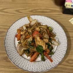 Ying Thai Cuisine - Drunken Noodle.....DELICIOUS!!!