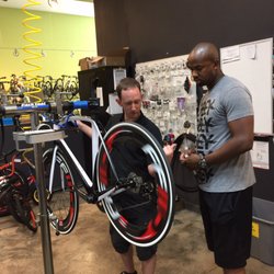 performance bike shop closing