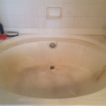Maid2Clean - The queen of clean remove all dirt from this tub. This is the before picture from a move out cleaning. - Home Cleaning Near Me Maid2Clean - The queen of clean remove all dirt from this tub. This is the before picture from a move out cleaning. - Home Cleaning Near Me