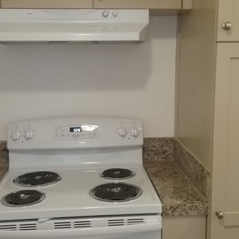 Lamplighter Apartments - New stove - Apartments Near Me - Banning, California Lamplighter Apartments - New stove - Apartments Near Me - Banning, California