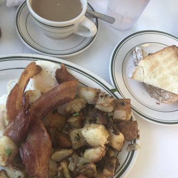 Louie's Cafe - Breakfast & Brunch Near Me - Baton Rouge, Louisiana Louie's Cafe - Breakfast & Brunch Near Me - Baton Rouge, Louisiana