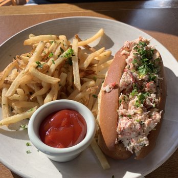 The Trident - Lobster roll $30 - Seafood Near Me - Sausalito, California The Trident - Lobster roll $30 - Seafood Near Me - Sausalito, California