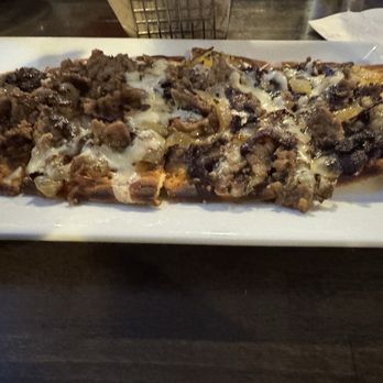 EHT Vagabond Kitchen and Tap House - Cheesesteak flatbread - Brewpubs Near Me - Egg Harbor Twp, New Jersey EHT Vagabond Kitchen and Tap House - Cheesesteak flatbread - Brewpubs Near Me - Egg Harbor Twp, New Jersey
