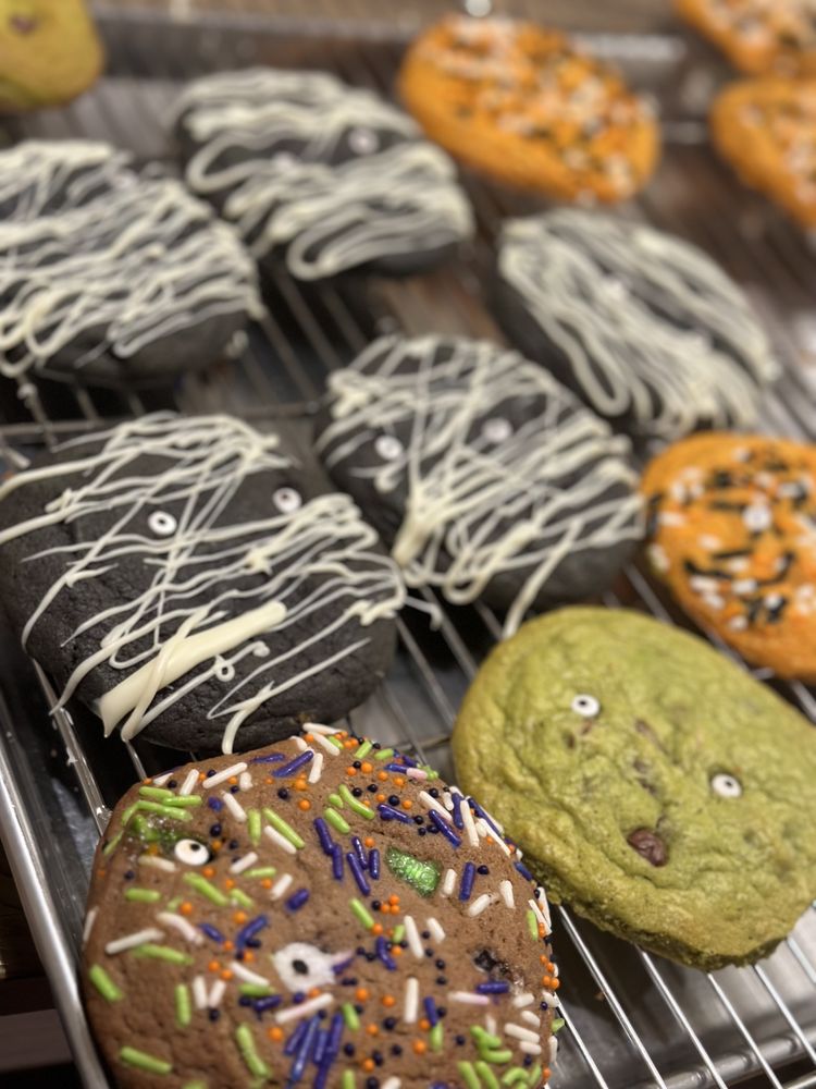 Noor Cookies Logo
