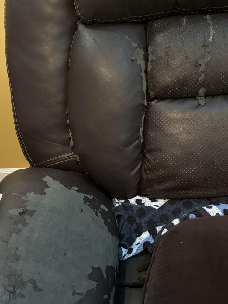 Gomez Upholstery - upholstery in Saint Louis, MO