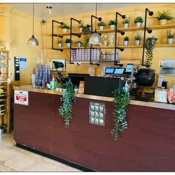 Green Leaves Vegan - Order Counter/Check-In. - Thai Near Me - Los Angeles, California Green Leaves Vegan - Order Counter/Check-In. - Thai Near Me - Los Angeles, California