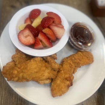 Pops Diner - Chicken tenders with mixed fruit and barbecue sauce - Diners Near Me - Chesapeake, Virginia Pops Diner - Chicken tenders with mixed fruit and barbecue sauce - Diners Near Me - Chesapeake, Virginia