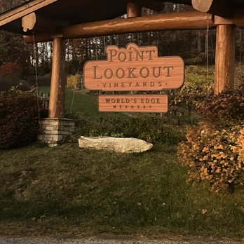 Point Lookout Vineyards - Wine Tasting Room Near Me - Hendersonville, North Carolina Point Lookout Vineyards - Wine Tasting Room Near Me - Hendersonville, North Carolina