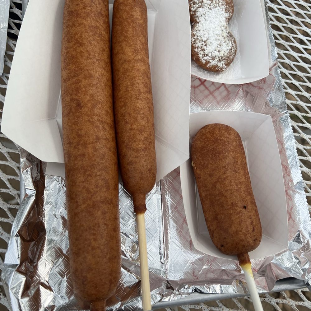 Big Daddy, Medium, fried cheese on a stick, and fried Oreos. Big Daddy, Medium, fried cheese on a stick, and fried Oreos.