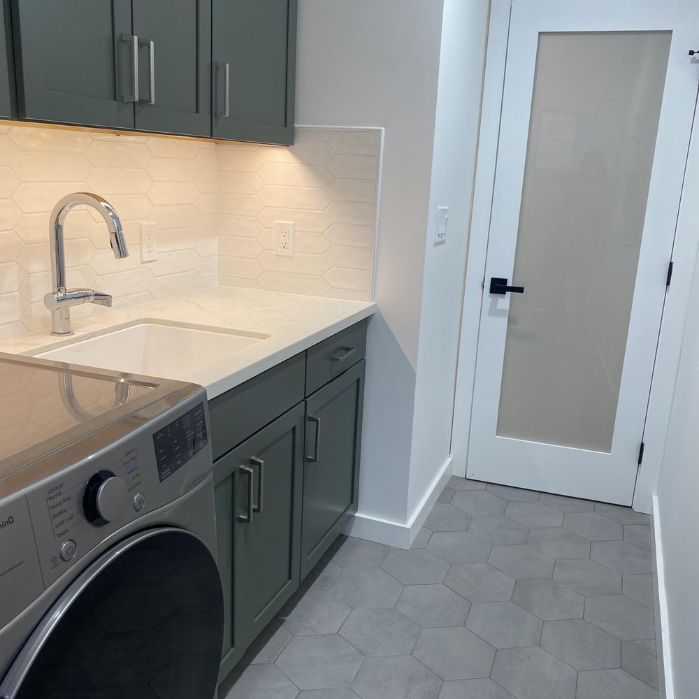 Diaz Construction - Laundry room remodel - General Contractors Near Me - Menlo Park, California