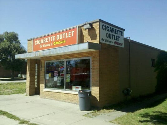 Cigarette Outlet 6, 1404 1st Ave NE, Cedar Rapids, IA 52402, US