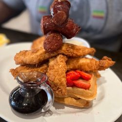 Maple Bacon Restaurant - Southern Fried Chicken & Sausage Waffle