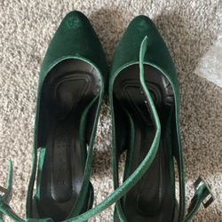 Silvio's Specialty Shoe Services - Before The toes of my daughter's wedding shoes got crushed in transit.