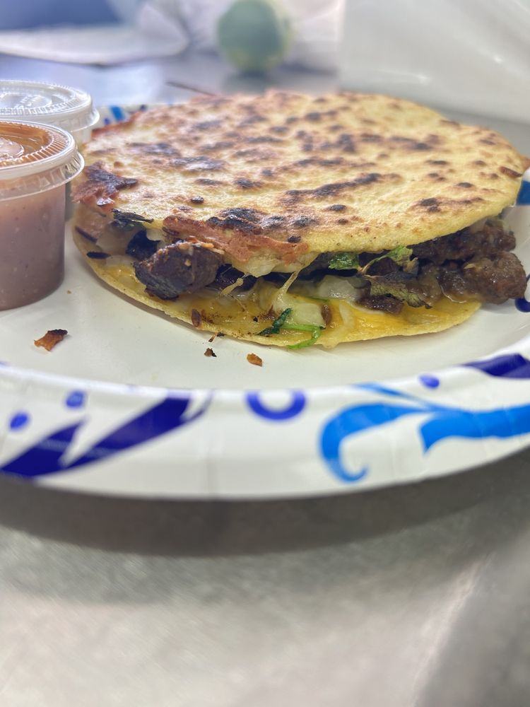 Lolita’s Tacos Logo