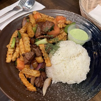 OMELI Kitchen - Lomo Saltado - Vietnamese Near Me - Fullerton, California