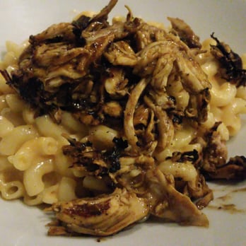Bodega Mexican Restaurant - Mac and cheese with spicy crumb topping with jerked chicken - Mexican Near Me - Calgary, Alberta Bodega Mexican Restaurant - Mac and cheese with spicy crumb topping with jerked chicken - Mexican Near Me - Calgary, Alberta