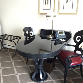 Hotel Commonwealth - Seating - Hotels Near Me - Boston, Massachusetts Hotel Commonwealth - Seating - Hotels Near Me - Boston, Massachusetts