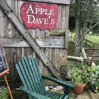 Applewood Winery - Cozy entrance to Apple Daves - Wineries Near Me - Warwick, New York