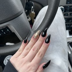 Tropical Nails & Spa - Black and gold glitter stilettos