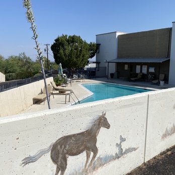 Landmark Lookout Lodge - The pool. - Hotels Near Me - Tombstone, Arizona Landmark Lookout Lodge - The pool. - Hotels Near Me - Tombstone, Arizona