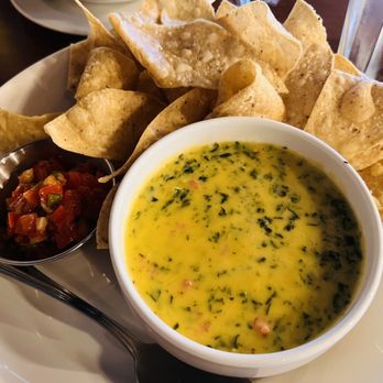 J. Alexander’s San Antonio La Cantera - Spinach Queso - New American Near Me - San Antonio, Texas
