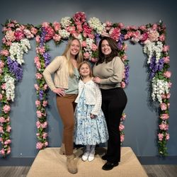 North River Community Church - Special event on Easter offering free printed photos