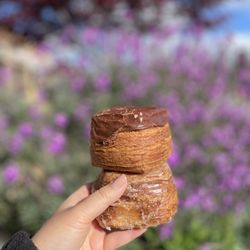 Happy Donuts - Cronuts