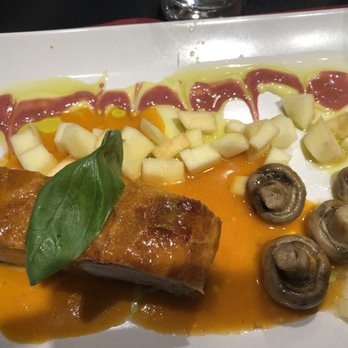 Bacarretto - In view of the special which was a pork Wellington with prosciutto and mushrooms. - Sicilian Near Me - Venezia, VE Bacarretto - In view of the special which was a pork Wellington with prosciutto and mushrooms. - Sicilian Near Me - Venezia, VE