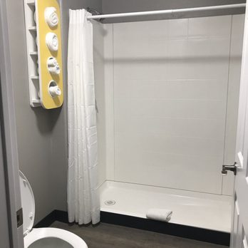 Motel 6 Show Low - New bathroom - Hotels Near Me - Show Low, Arizona Motel 6 Show Low - New bathroom - Hotels Near Me - Show Low, Arizona
