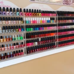 Aqua Nails & Spa - Everytone of color!