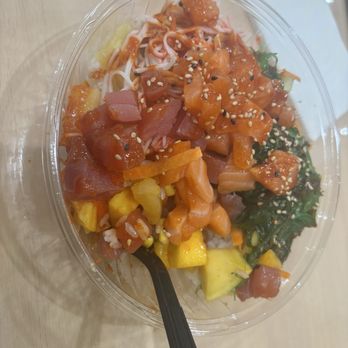 Poke Bros Cranston - Custom bowl - Poke Near Me - Cranston, Rhode Island