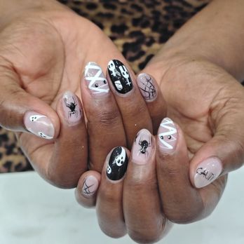 Chao Nail Bar - Hair Salons Near Me - Redondo Beach, California