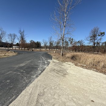 Waterfall Glen Forest Preserve - Parking lot - Parks Near Me - Darien, Illinois Waterfall Glen Forest Preserve - Parking lot - Parks Near Me - Darien, Illinois