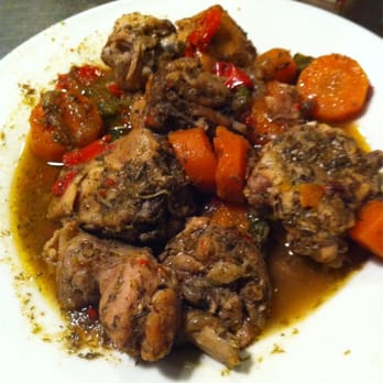 Tapas y Fotos - Amazingly tender chicken with carrots and spices. Goes great with beer! - Dive Bars Near Me - Madrid, M Tapas y Fotos - Amazingly tender chicken with carrots and spices. Goes great with beer! - Dive Bars Near Me - Madrid, M