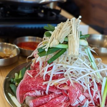 Han Sang - Hot pot Mountain Bul-Go-Ki - Korean Near Me - Millbrae, California Han Sang - Hot pot Mountain Bul-Go-Ki - Korean Near Me - Millbrae, California