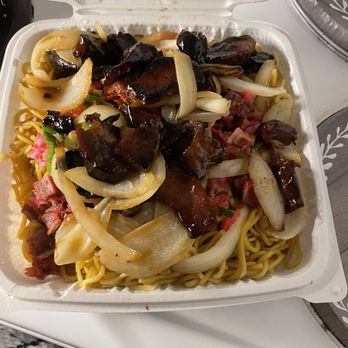 Str’Eats of Aloha - Fried noodles with smoke meat and onions!!! - Japanese Near Me - Honolulu, Hawaii