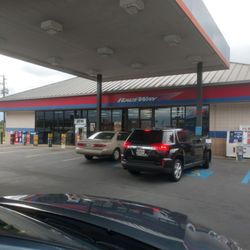 RaceWay - Front of store