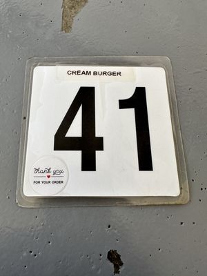 Cream Burger by null