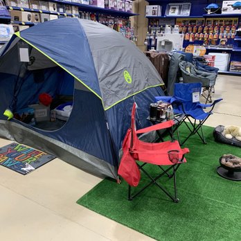 Camping World - Davenport - RV Repair Near Me - Davenport, Iowa