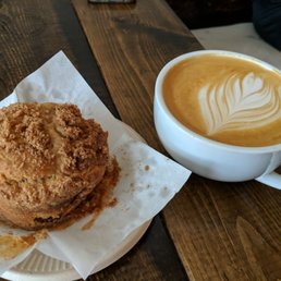 Cinnamon Coffee Cake Muffin