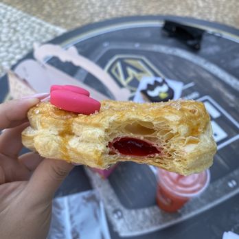 Hello Kitty Cafe - Desserts Near Me - Las Vegas, Nevada