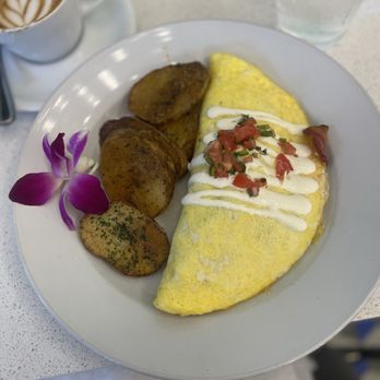 Morning Glory - Bacon and avocado omelette - Breakfast & Brunch Near Me - Brownsville, Texas