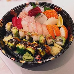 Sushi and Sashimi for 2 Sushi and Sashimi for 2