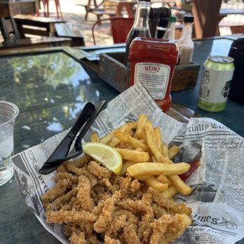 DJ's Clam Shack - Fried Clams - Seafood Near Me - St. Augustine, Florida