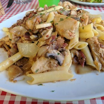 Win-Spuntino - Chicken casino with penne pasta - Italian Near Me - Honolulu, Hawaii