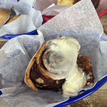 Sinfull Bakery - Cinnamon Pecan Rolls - Bakeries Near Me - Houston, Texas