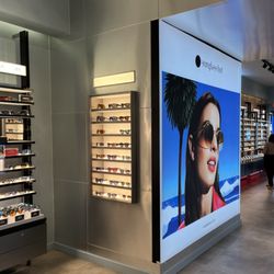 Sunglass Hut