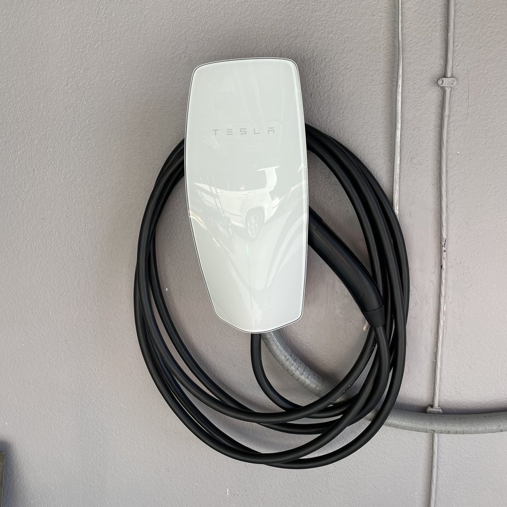 Lobos Master Builder - Tesla Wall Connector - Electricians Near Me