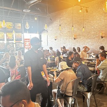 Boiling Point - A rare scene of a fully packed seating with only a few people outside waiting. - Taiwanese Near Me - Artesia, California Boiling Point - A rare scene of a fully packed seating with only a few people outside waiting. - Taiwanese Near Me - Artesia, California